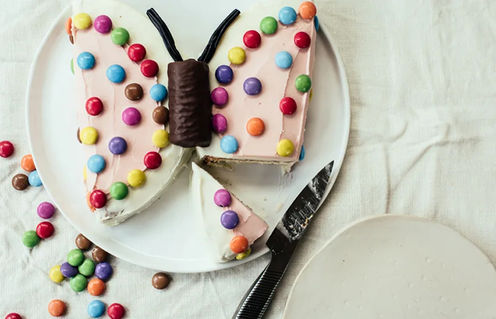 7 ideias de decoração para o primeiro bolo de aniversário do seu bebê – Sapos e Princesas 