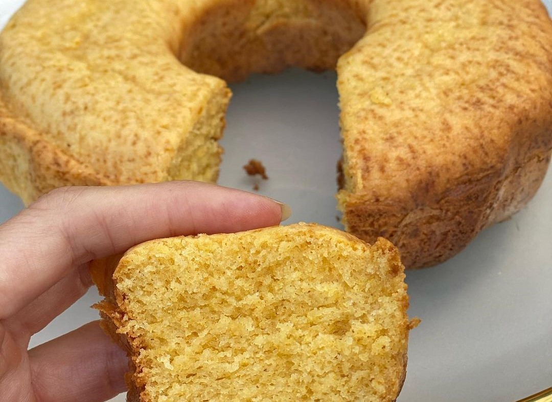Como fazer um bolo rústico sem farinha de trigo que fica extremamente macio 